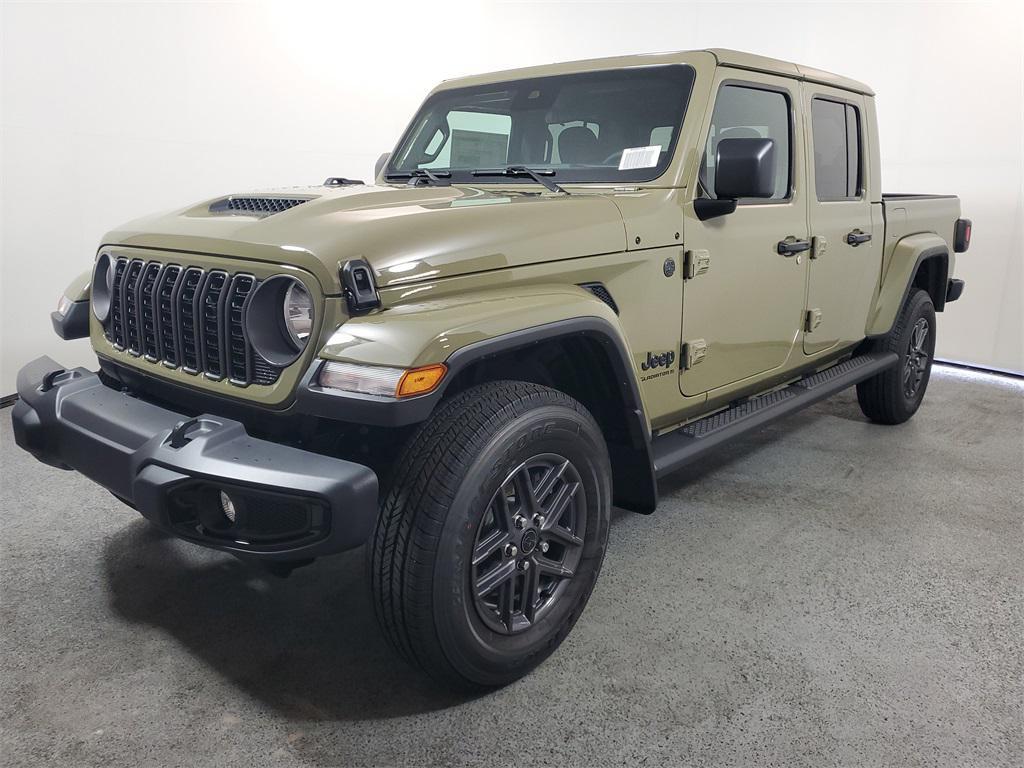 new 2025 Jeep Gladiator car, priced at $42,783