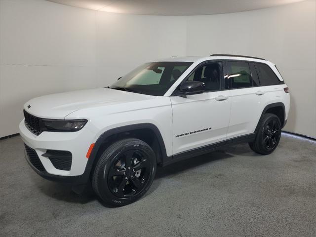 new 2025 Jeep Grand Cherokee car, priced at $46,632