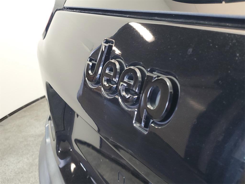 used 2022 Jeep Cherokee car, priced at $21,188