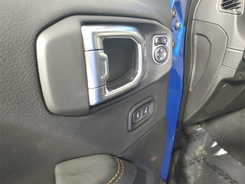 new 2025 Jeep Wrangler car, priced at $49,693