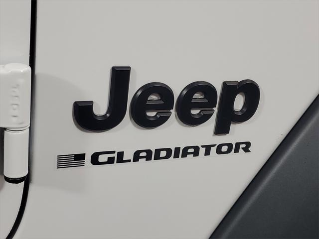 new 2025 Jeep Gladiator car, priced at $42,468