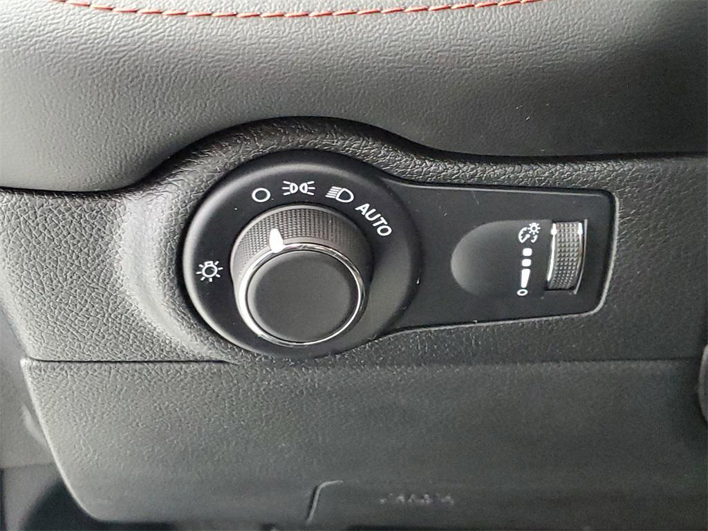 used 2025 Dodge Durango car, priced at $34,288