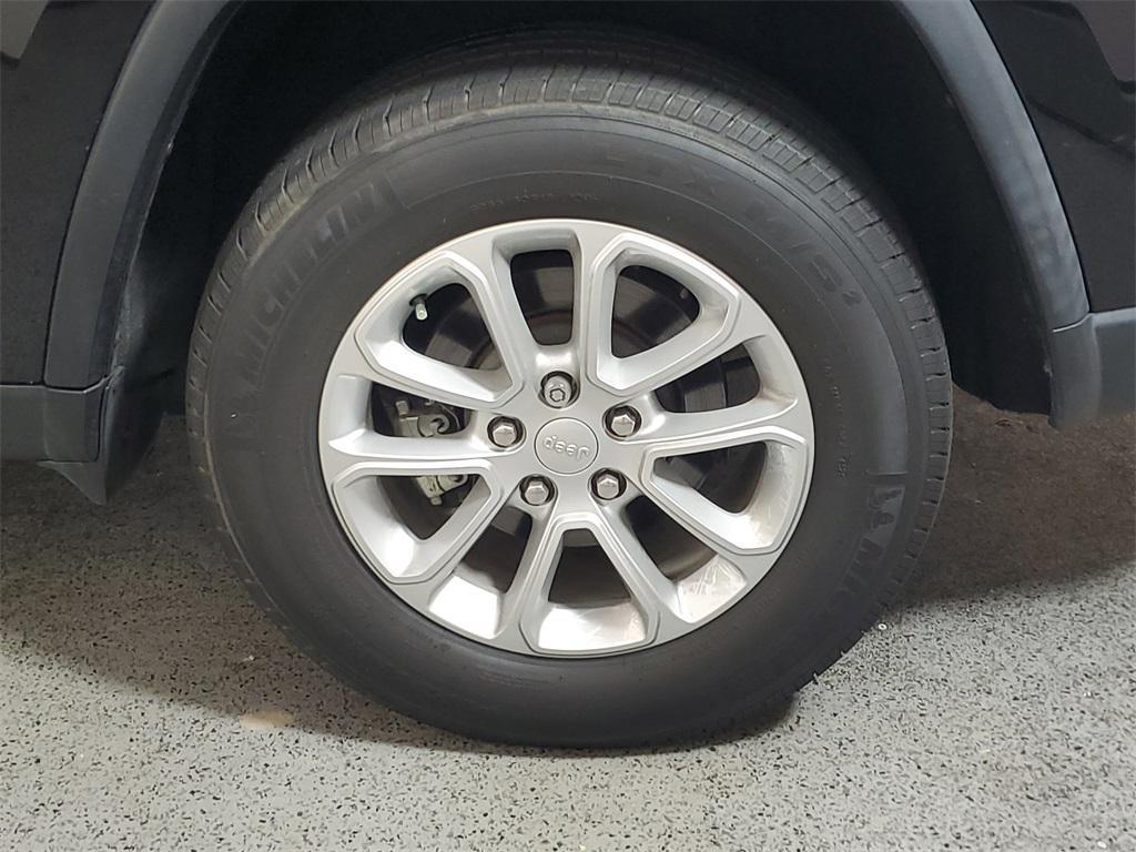 used 2021 Jeep Grand Cherokee car, priced at $14,977