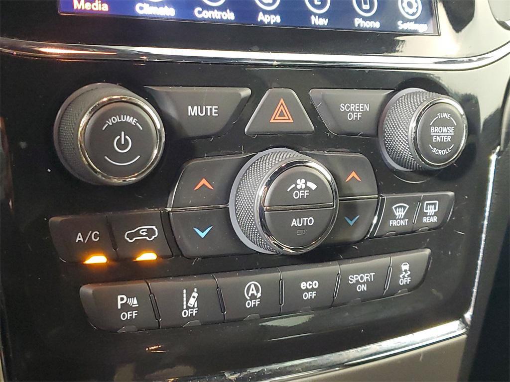 used 2021 Jeep Grand Cherokee car, priced at $14,977