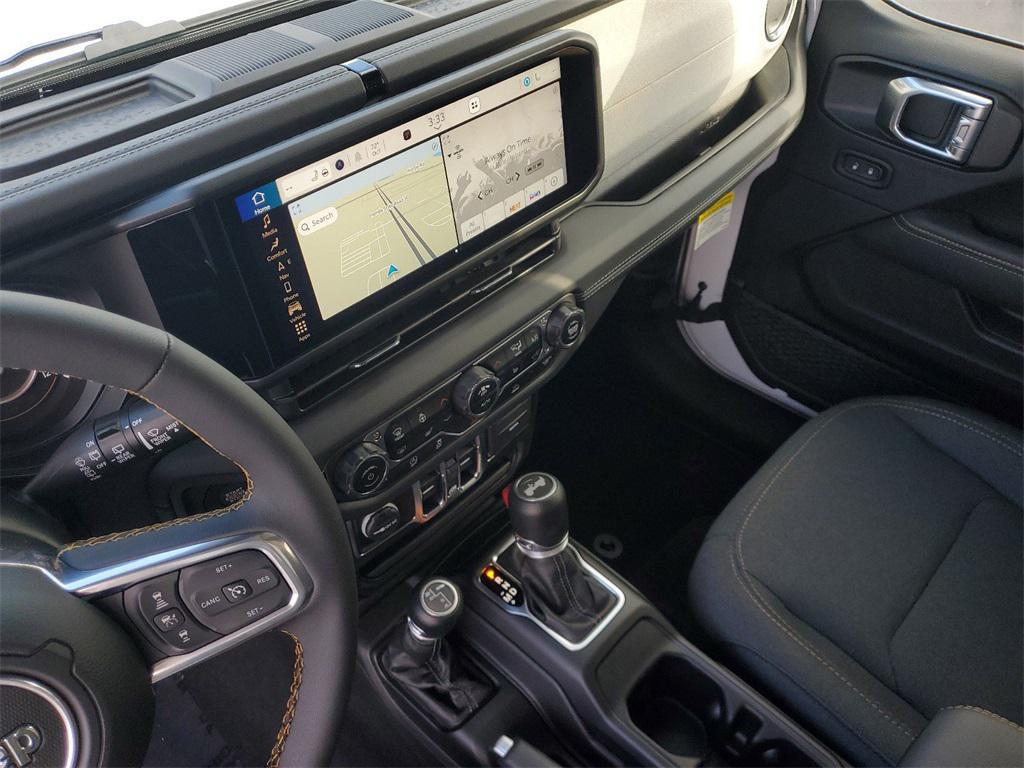 new 2025 Jeep Wrangler car, priced at $47,923