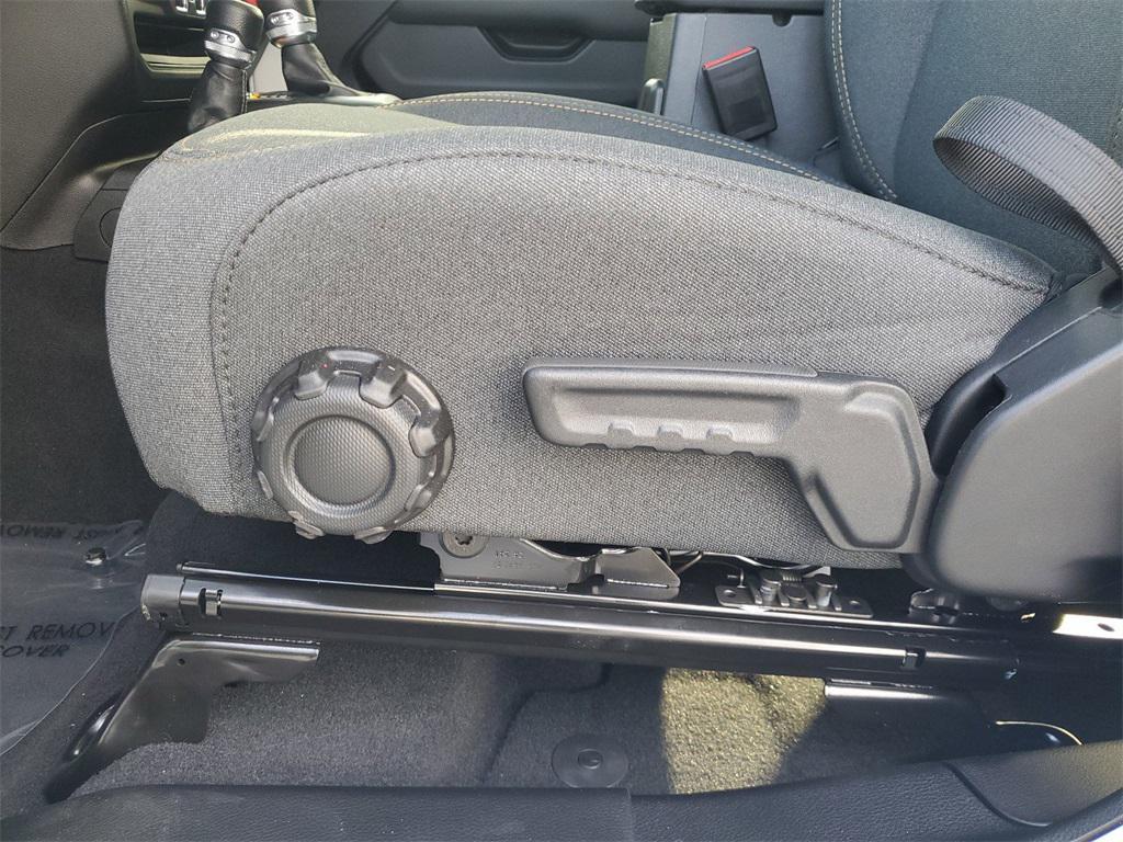 new 2025 Jeep Wrangler car, priced at $47,923