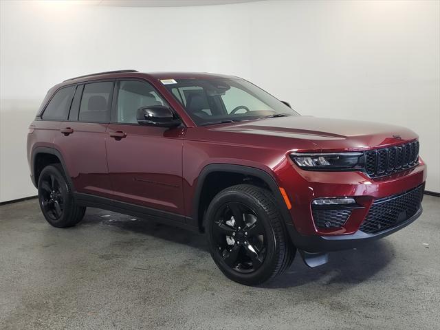 new 2025 Jeep Grand Cherokee car, priced at $50,994