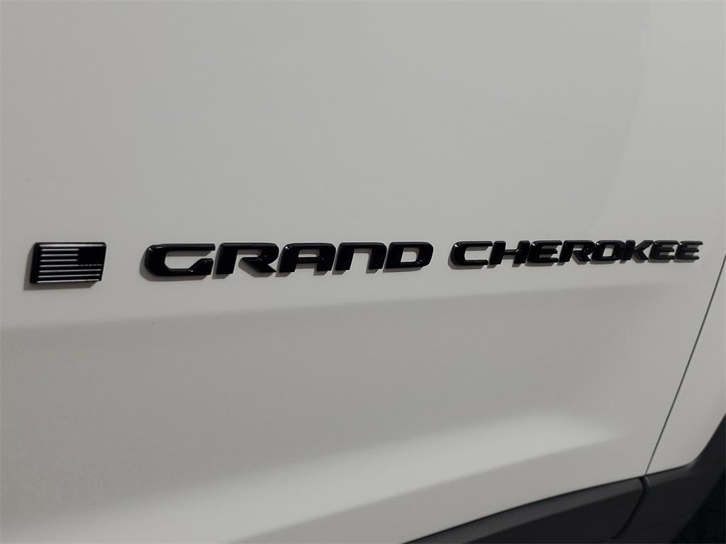 new 2025 Jeep Grand Cherokee car, priced at $40,367
