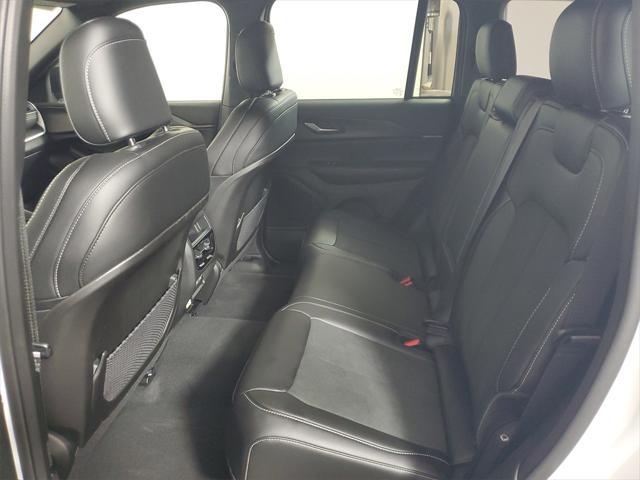 new 2025 Jeep Grand Cherokee car, priced at $45,385
