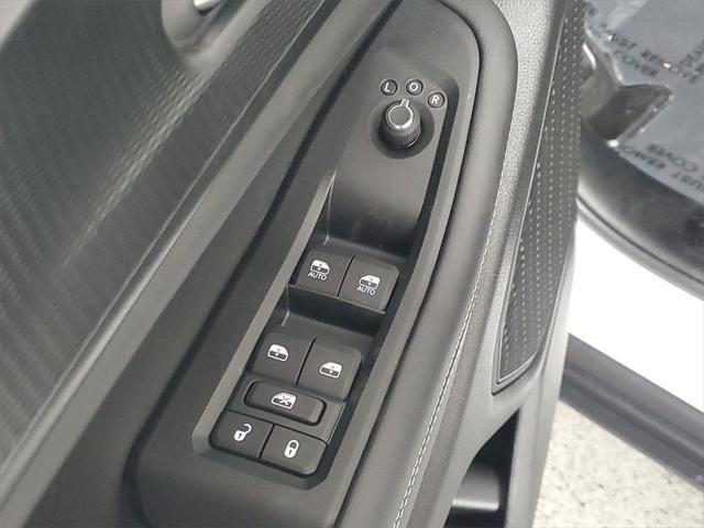 new 2025 Jeep Grand Cherokee car, priced at $45,385