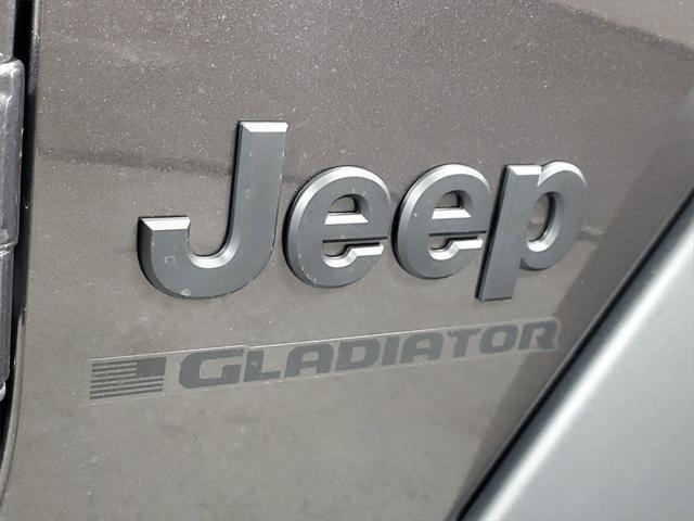 new 2025 Jeep Gladiator car, priced at $43,063