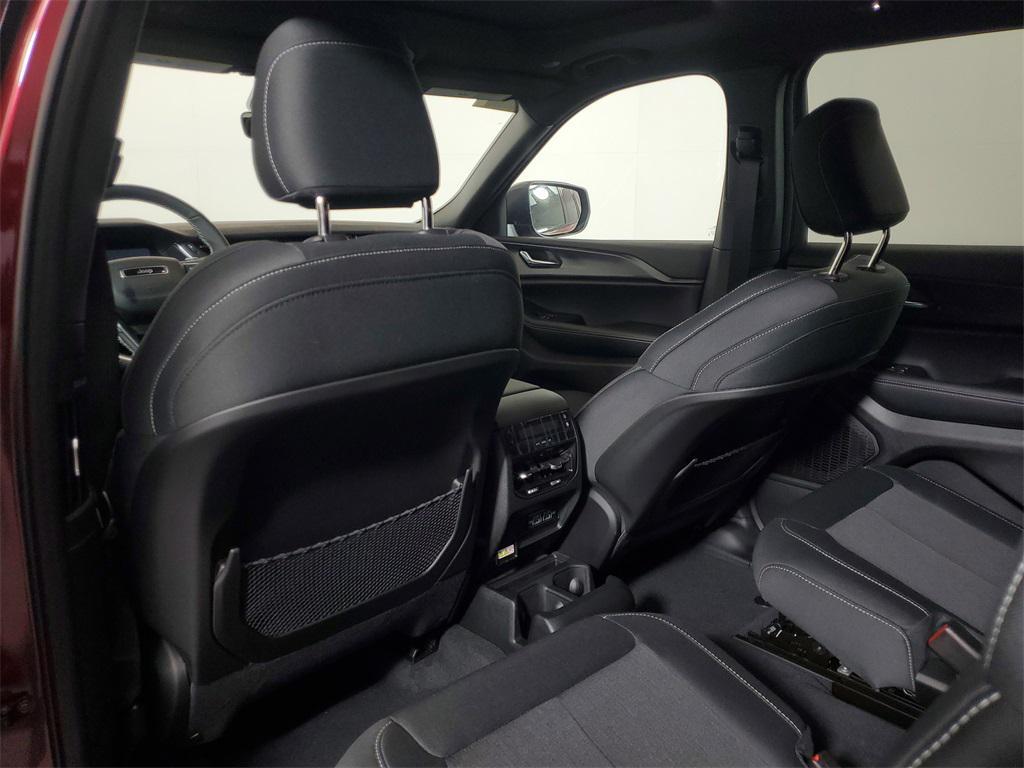 new 2025 Jeep Grand Cherokee L car, priced at $39,792