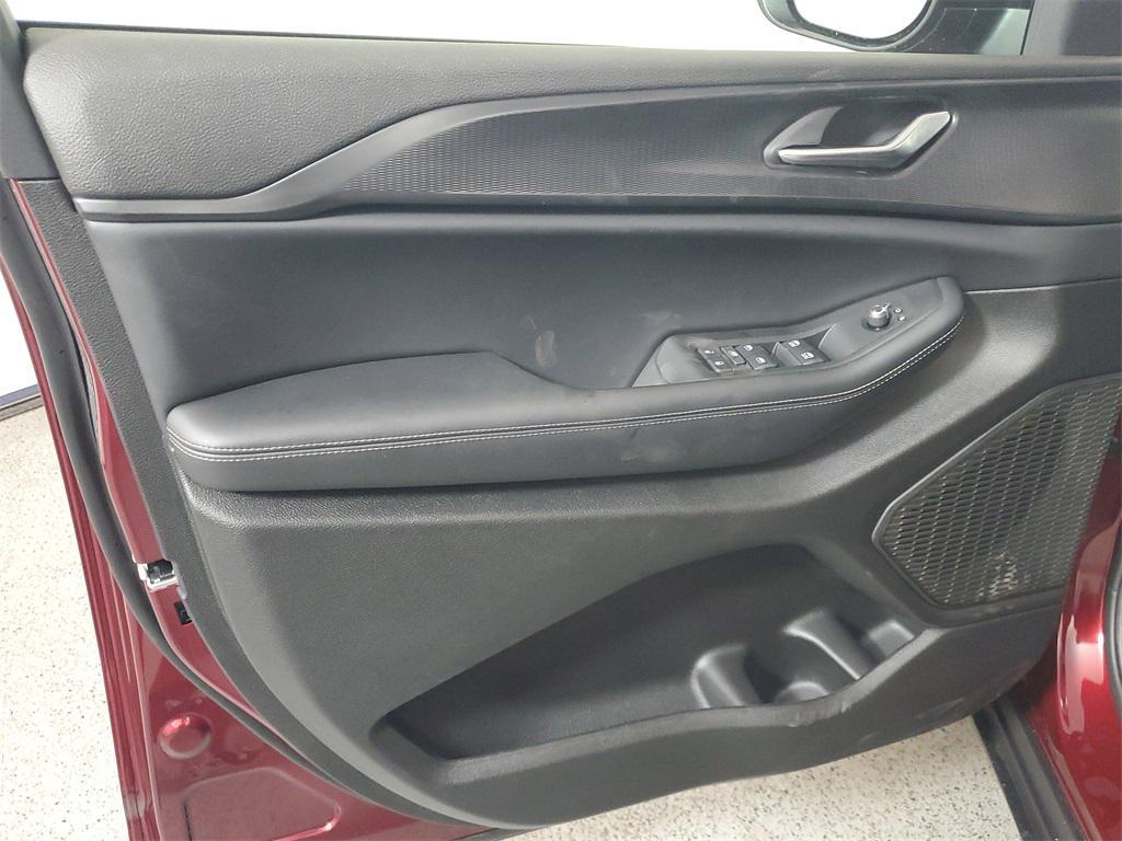 new 2025 Jeep Grand Cherokee L car, priced at $39,792