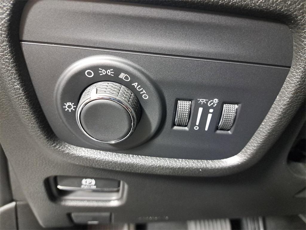 new 2025 Jeep Grand Cherokee L car, priced at $45,280