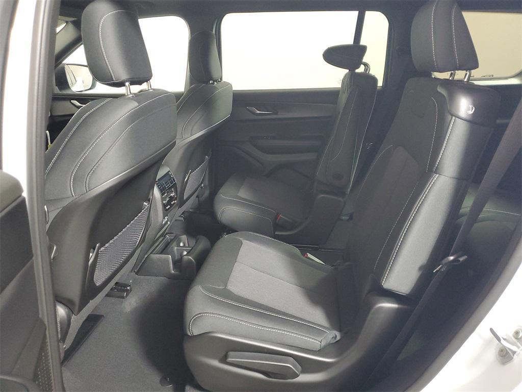 new 2025 Jeep Grand Cherokee L car, priced at $39,209