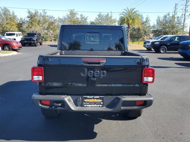 new 2025 Jeep Gladiator car, priced at $41,940