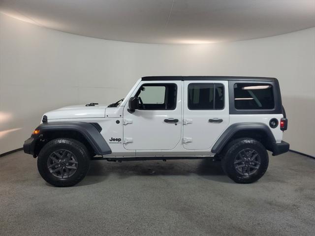 new 2025 Jeep Wrangler car, priced at $47,195