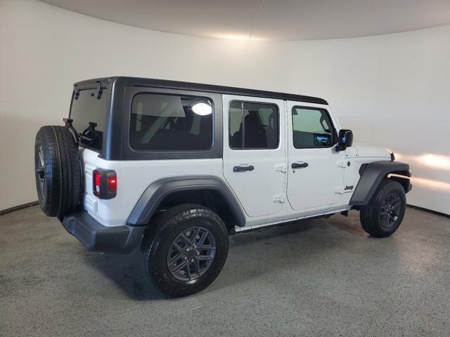 new 2025 Jeep Wrangler car, priced at $47,195