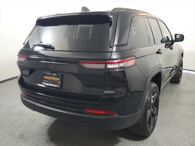 new 2025 Jeep Grand Cherokee car, priced at $49,235
