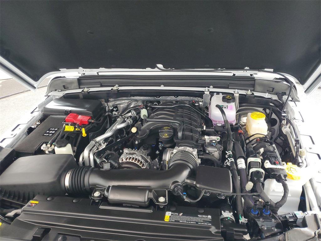 new 2025 Jeep Wrangler car, priced at $46,704