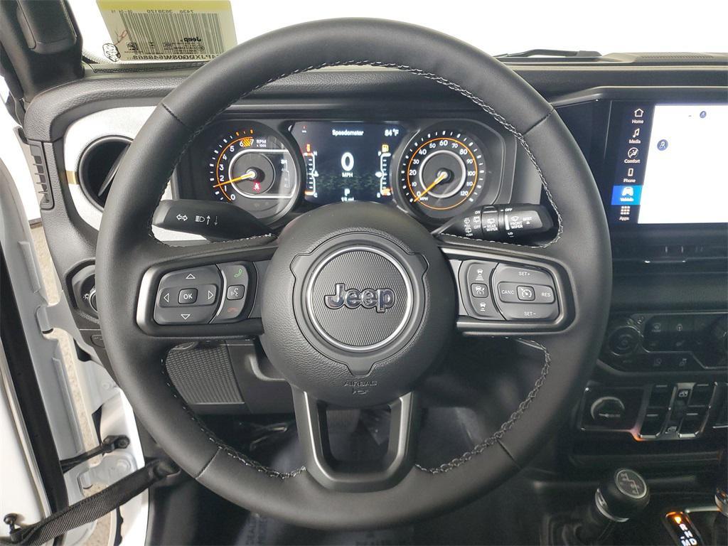 new 2025 Jeep Wrangler car, priced at $46,704
