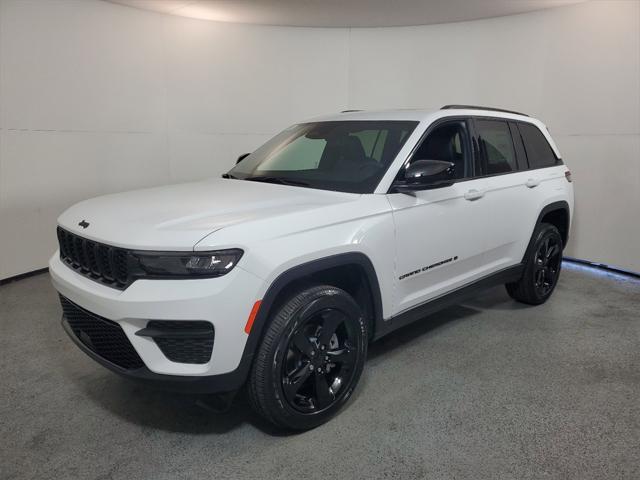 new 2025 Jeep Grand Cherokee car, priced at $42,132