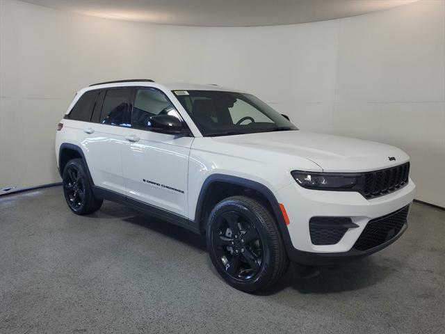 new 2025 Jeep Grand Cherokee car, priced at $44,132