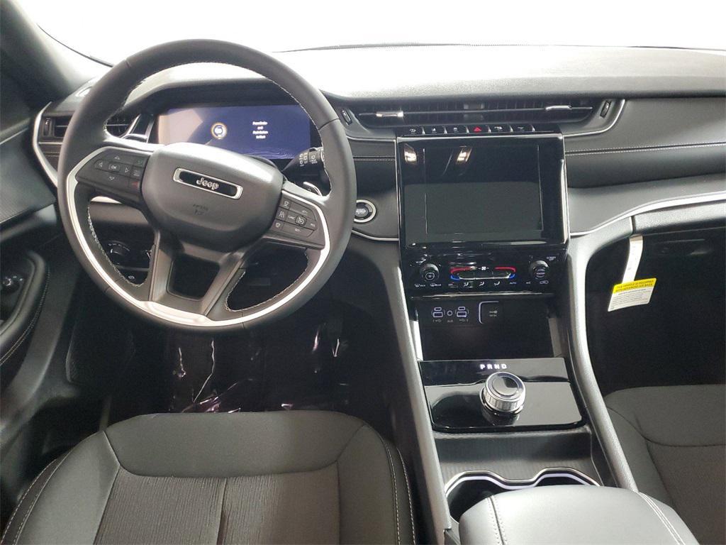 new 2025 Jeep Grand Cherokee car, priced at $32,961