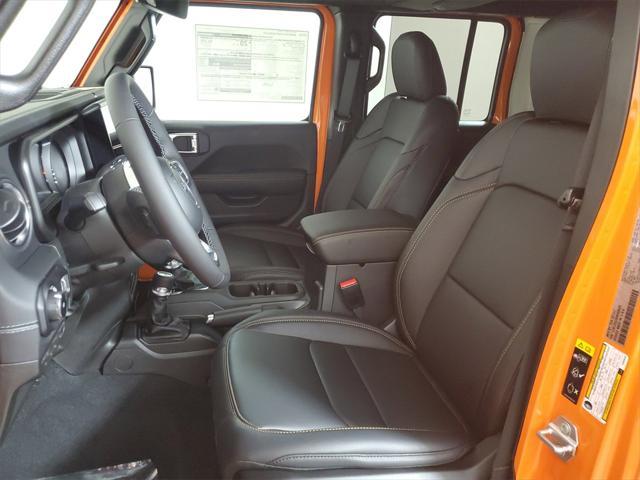 new 2025 Jeep Wrangler car, priced at $55,527