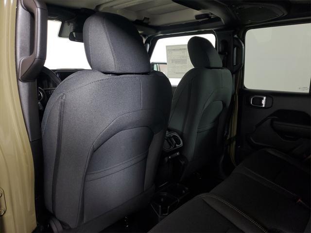 new 2025 Jeep Gladiator car, priced at $48,232