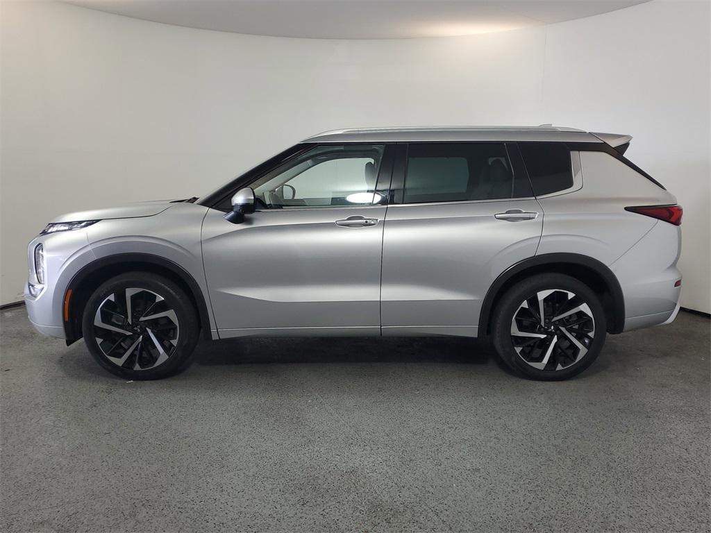 used 2023 Mitsubishi Outlander car, priced at $23,588