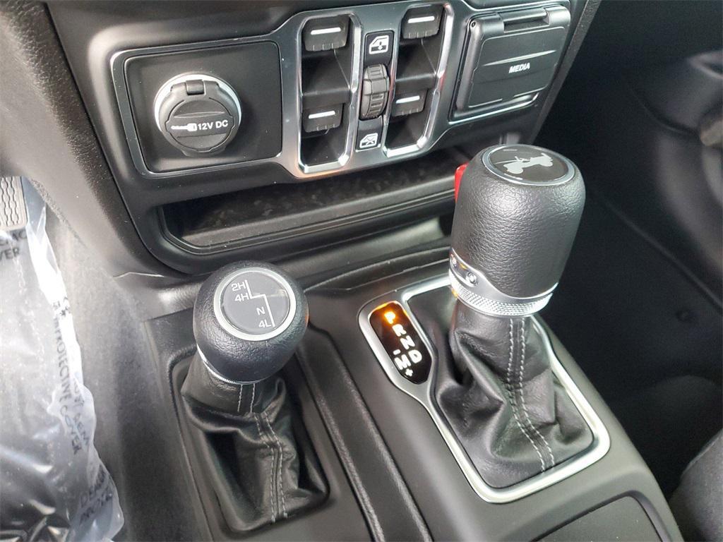 new 2025 Jeep Wrangler car, priced at $42,810