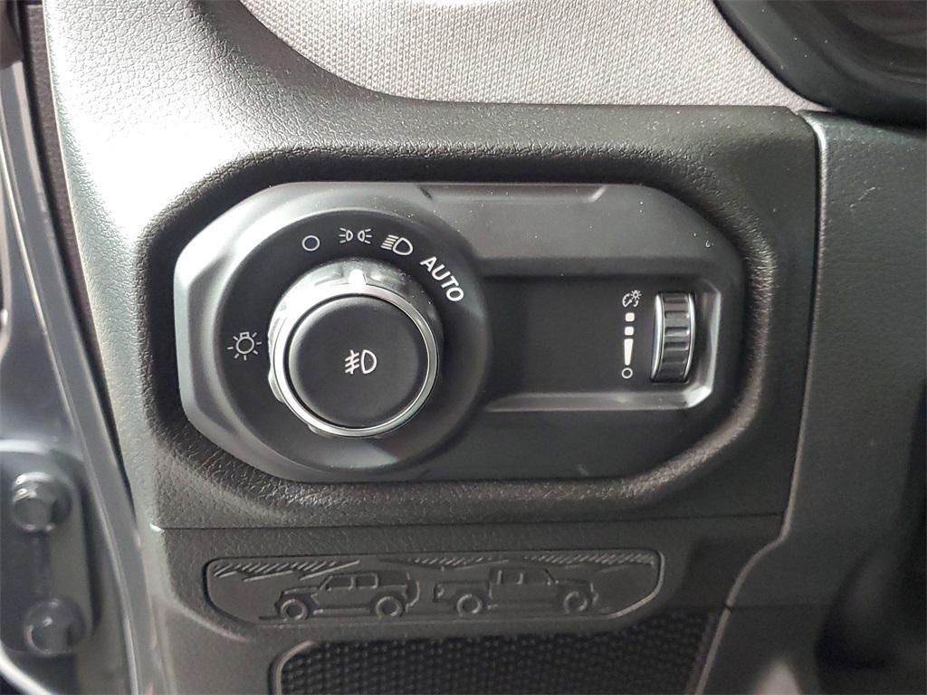 new 2025 Jeep Wrangler car, priced at $47,264