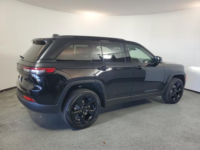 new 2025 Jeep Grand Cherokee car, priced at $42,703