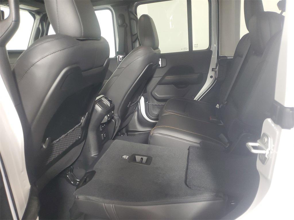new 2025 Jeep Wrangler car, priced at $51,199