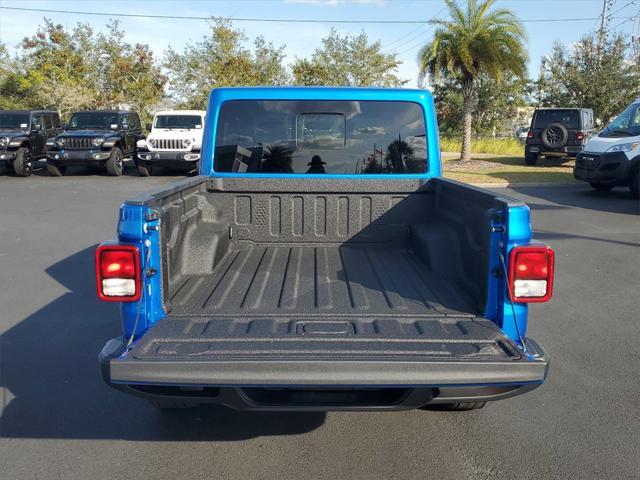 new 2025 Jeep Gladiator car, priced at $43,940