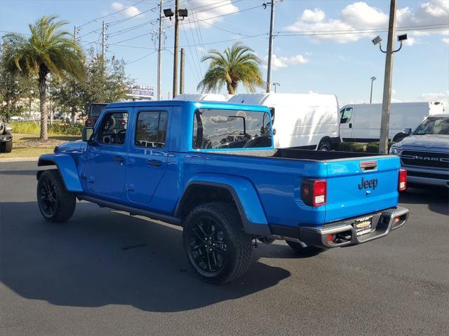 new 2025 Jeep Gladiator car, priced at $43,940