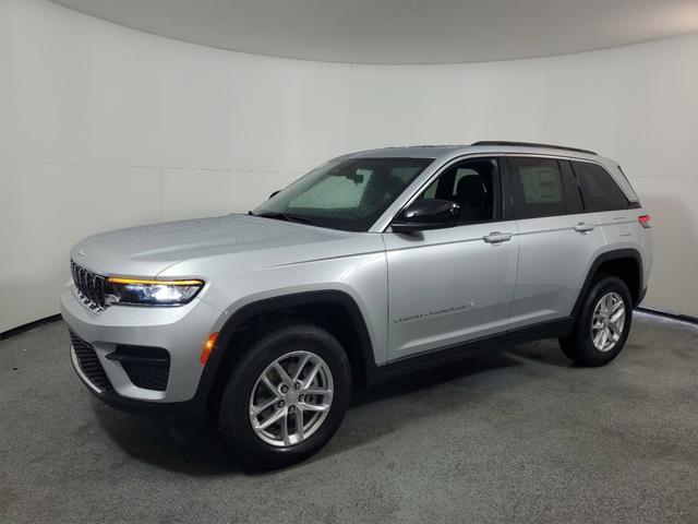 new 2025 Jeep Grand Cherokee car, priced at $34,068