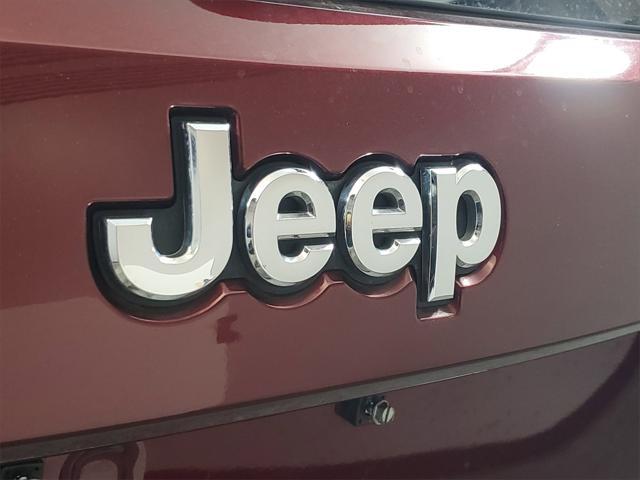used 2017 Jeep Grand Cherokee car, priced at $18,488