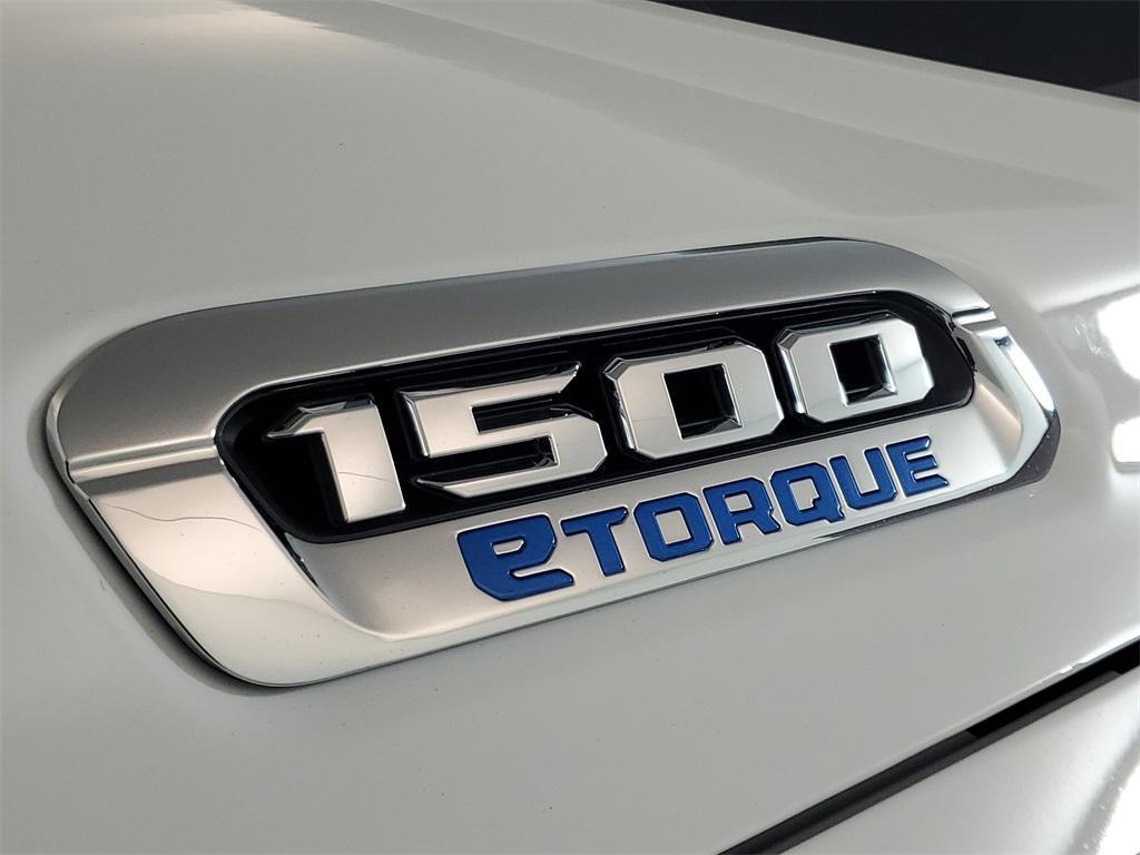 new 2025 Ram 1500 car, priced at $44,376