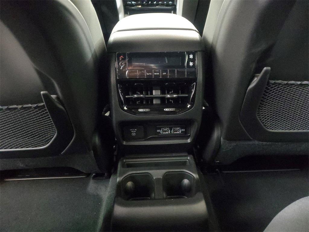 new 2025 Jeep Grand Cherokee L car, priced at $42,144