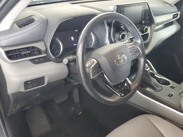used 2020 Toyota Highlander Hybrid car, priced at $36,888