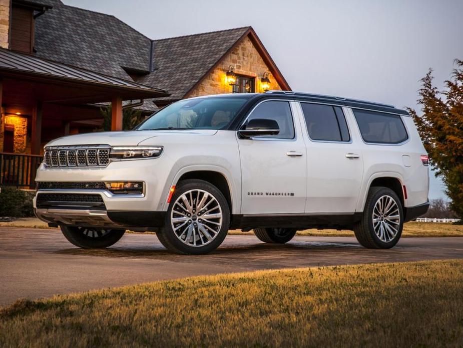 new 2024 Jeep Grand Wagoneer L car