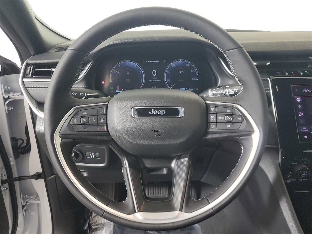new 2025 Jeep Grand Cherokee L car, priced at $40,075