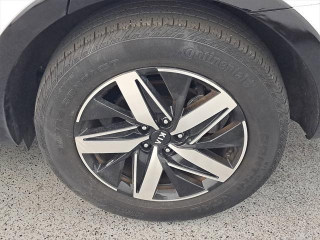 used 2021 Kia Sorento car, priced at $22,488