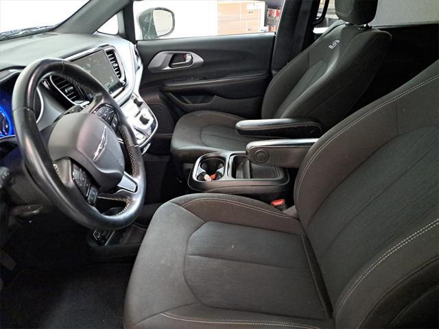 used 2021 Chrysler Pacifica car, priced at $17,988