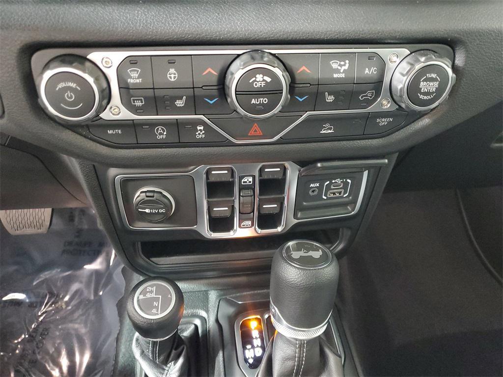 new 2026 Jeep Wrangler car, priced at $46,304