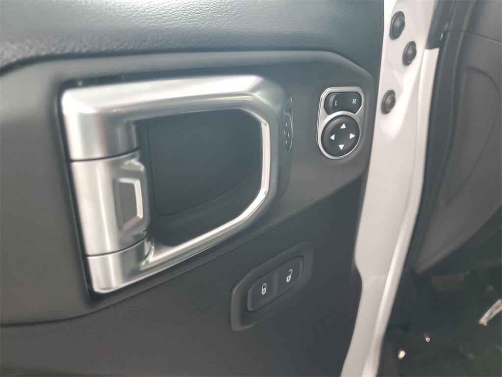 new 2026 Jeep Wrangler car, priced at $46,304