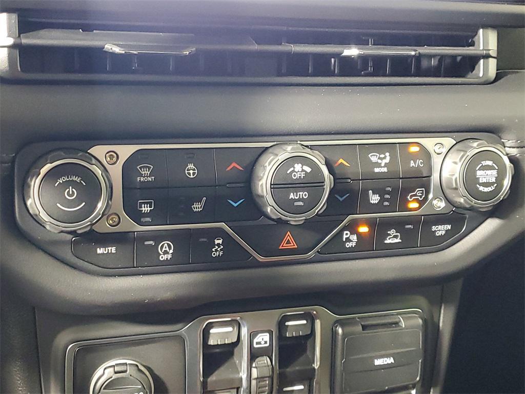 new 2025 Jeep Gladiator car, priced at $55,779