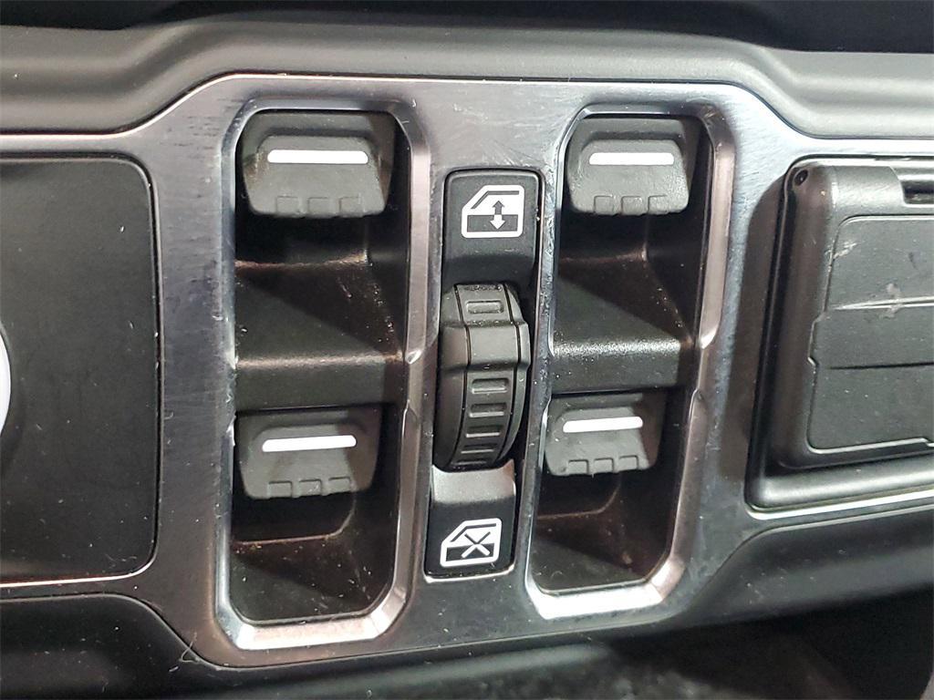 used 2022 Jeep Wrangler Unlimited car, priced at $28,388
